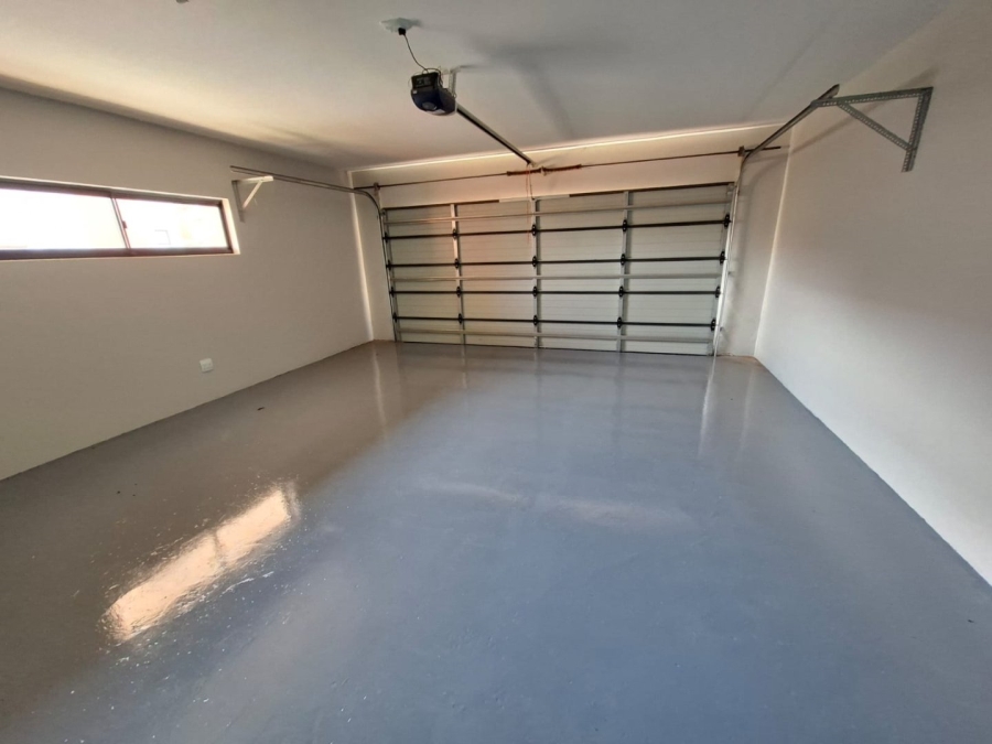 3 Bedroom Property for Sale in Wild Olive Estate Free State